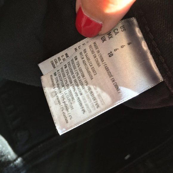 American Eagle Shortie‎ Shorts Black Embroidered Floral Denim Jeans Women - Picture 5 of 6